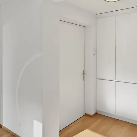 Lejlighed 1br With Balcony - West 13 *