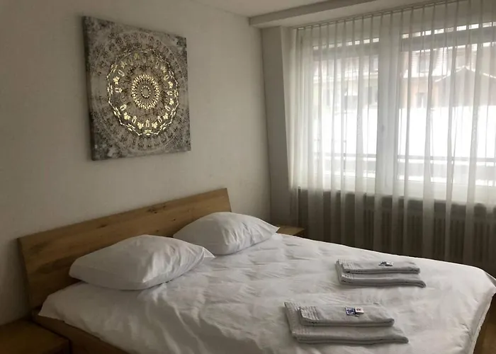 1br With Balcony - West 13 *