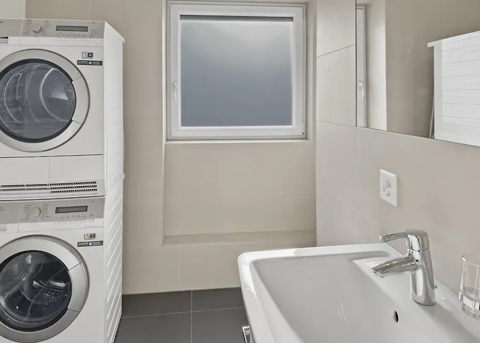 1br With Balcony - West 13 Zürich