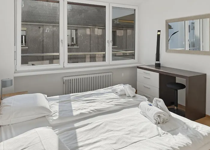 1br With Balcony - West 13 Curych