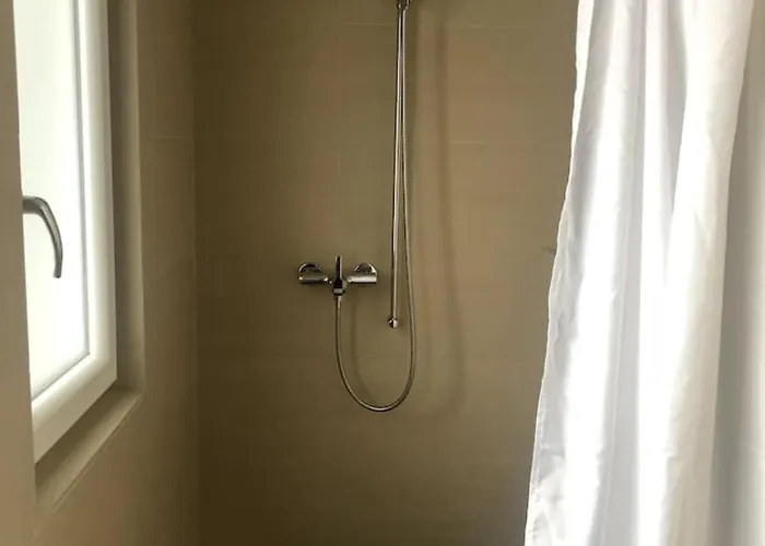 Lägenhet 1br With Balcony - West 13