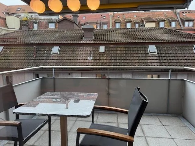 1br With Balcony - West 13 *