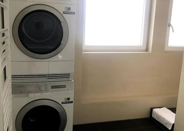 1br With Balcony - West 13